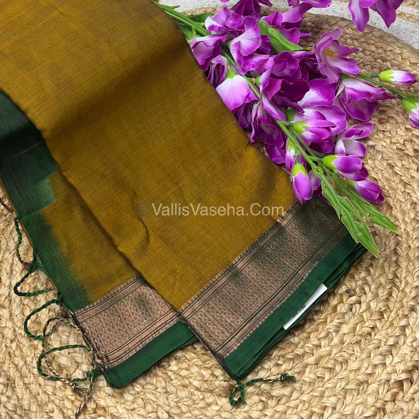 Dhaka Cotton Saree - VVDCS001