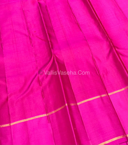 Pure Kanchipuram Silk Saree - Vaira Voosi - Manthulir Green with Pink Combo - VVPS011