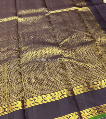 Pure Kanchipuram Silk Saree - Dual Tone Ventahyam Green & Dark Purple( Pakku Color) Combo - VVPS011