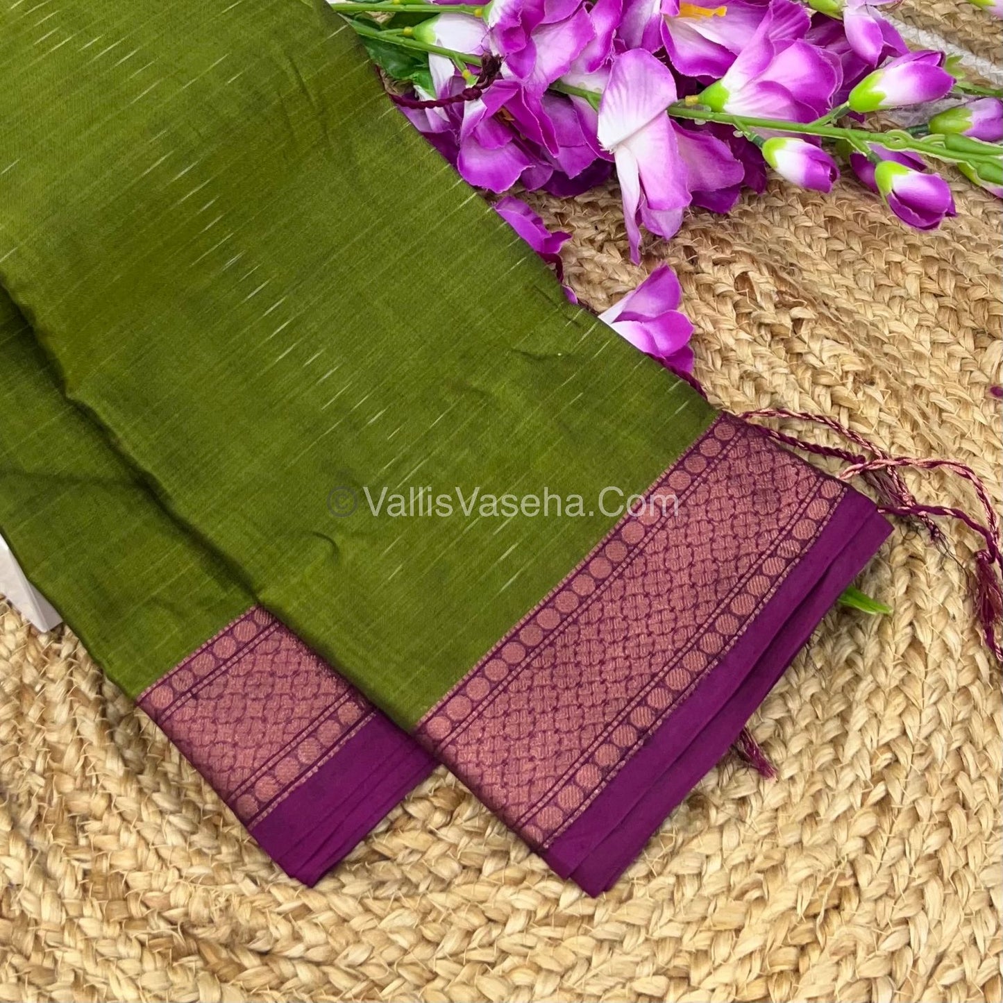 Dhaka Cotton Saree - VVDCS001