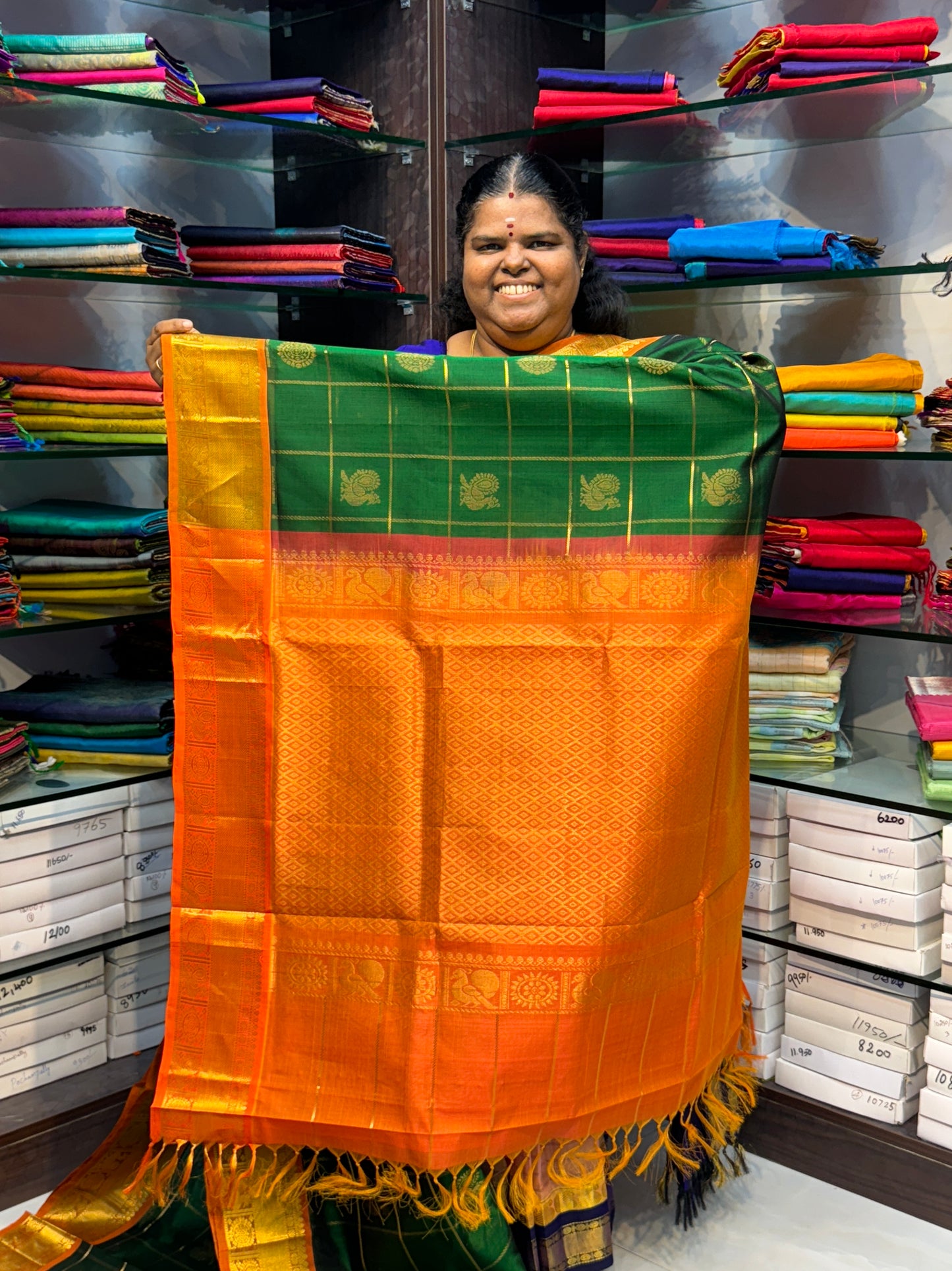 Pure Silk Cotton Saree - Mayil & Chakkaram Design - Green with Orange - VVMC001