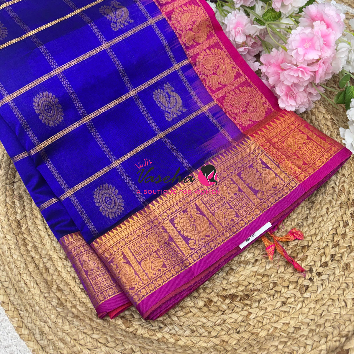 Pure Silk Cotton Saree - Mayil & Chakkaram Design - Blue With Pink  Shade -VVMC003