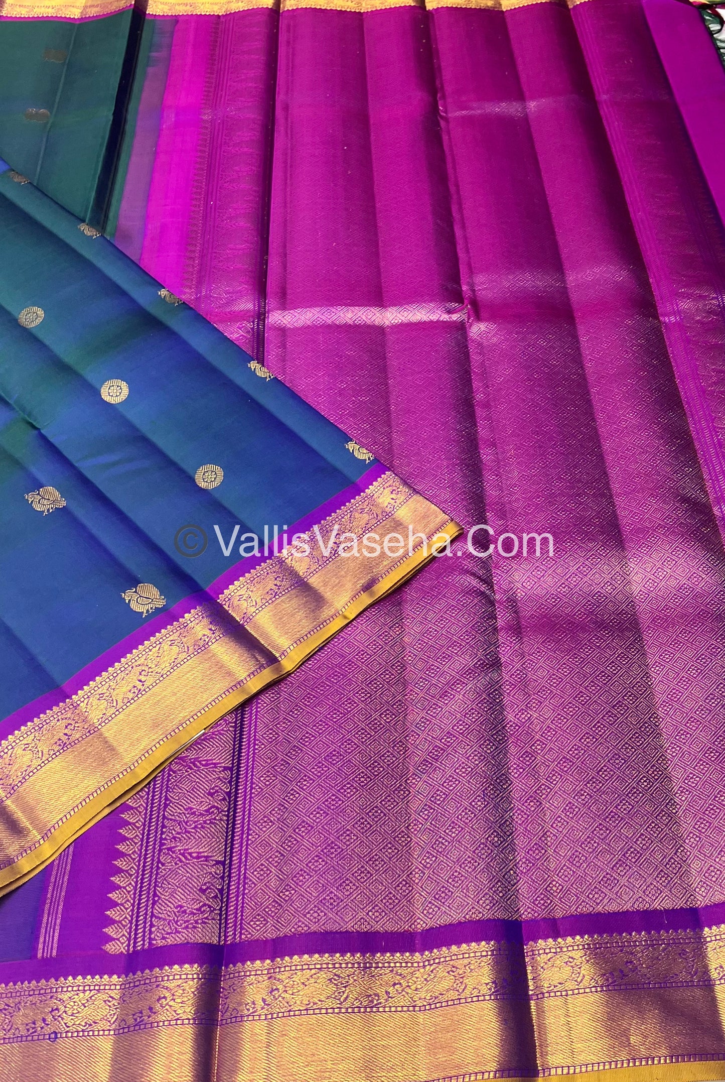 Pure Kanchipuram Silk Saree - Peacock Blue With Purple Shade  - VVPS022
