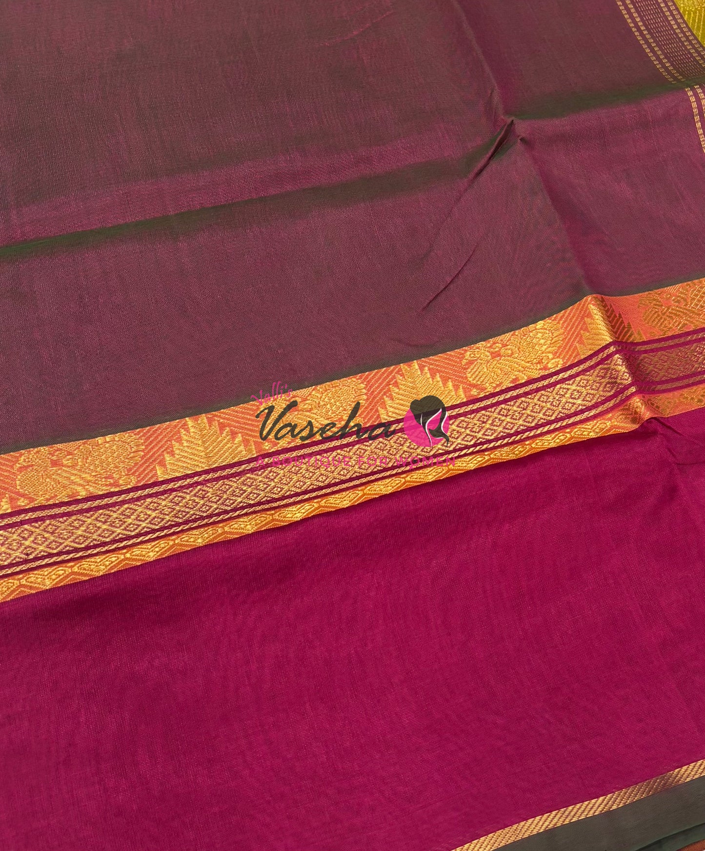 Pure Silk Cotton Saree - Mandhulir Green & Pinkish Red Shade - VVPSC013