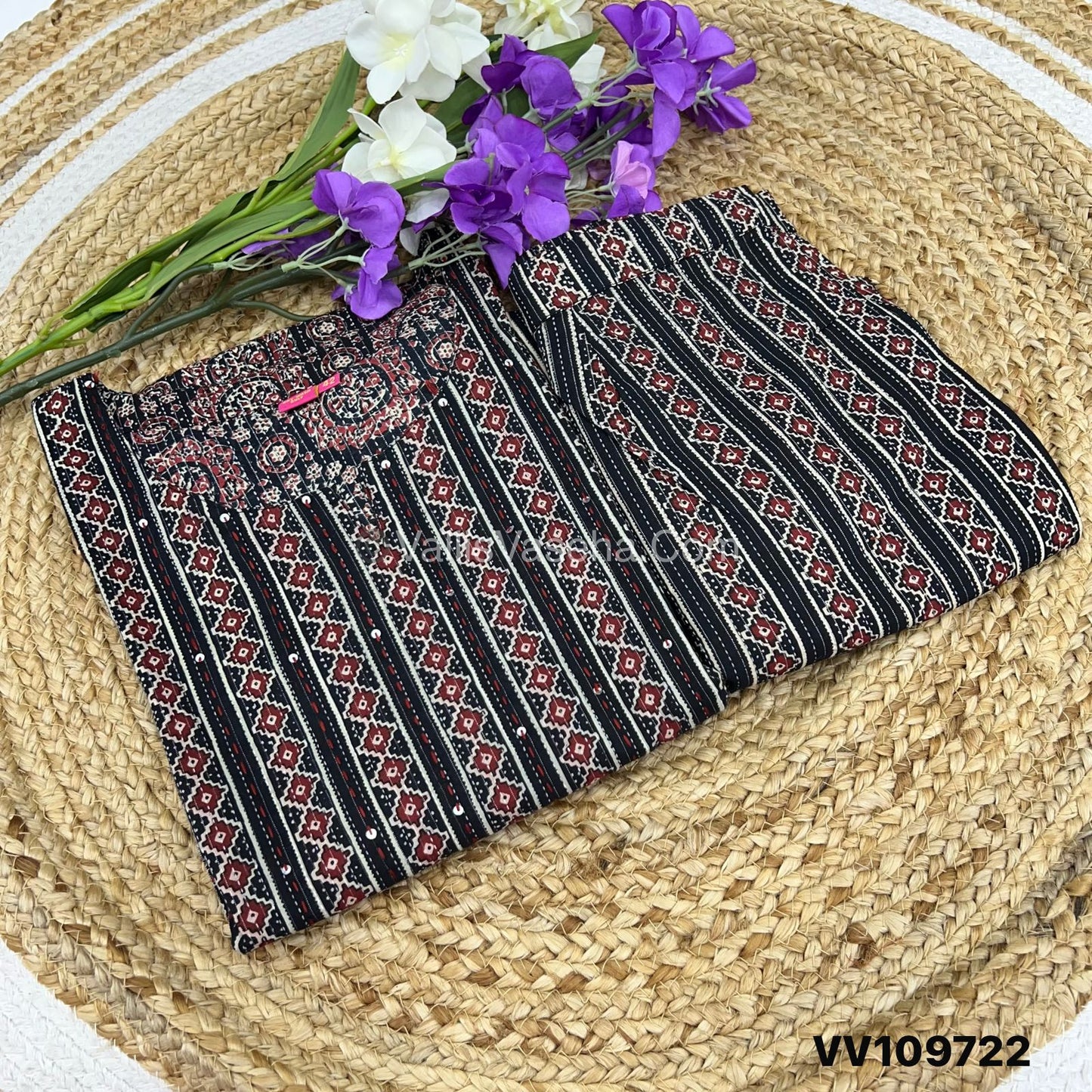 Trendy Printed  Cotton - Co-ord Set - Black Shade - VVRCS001