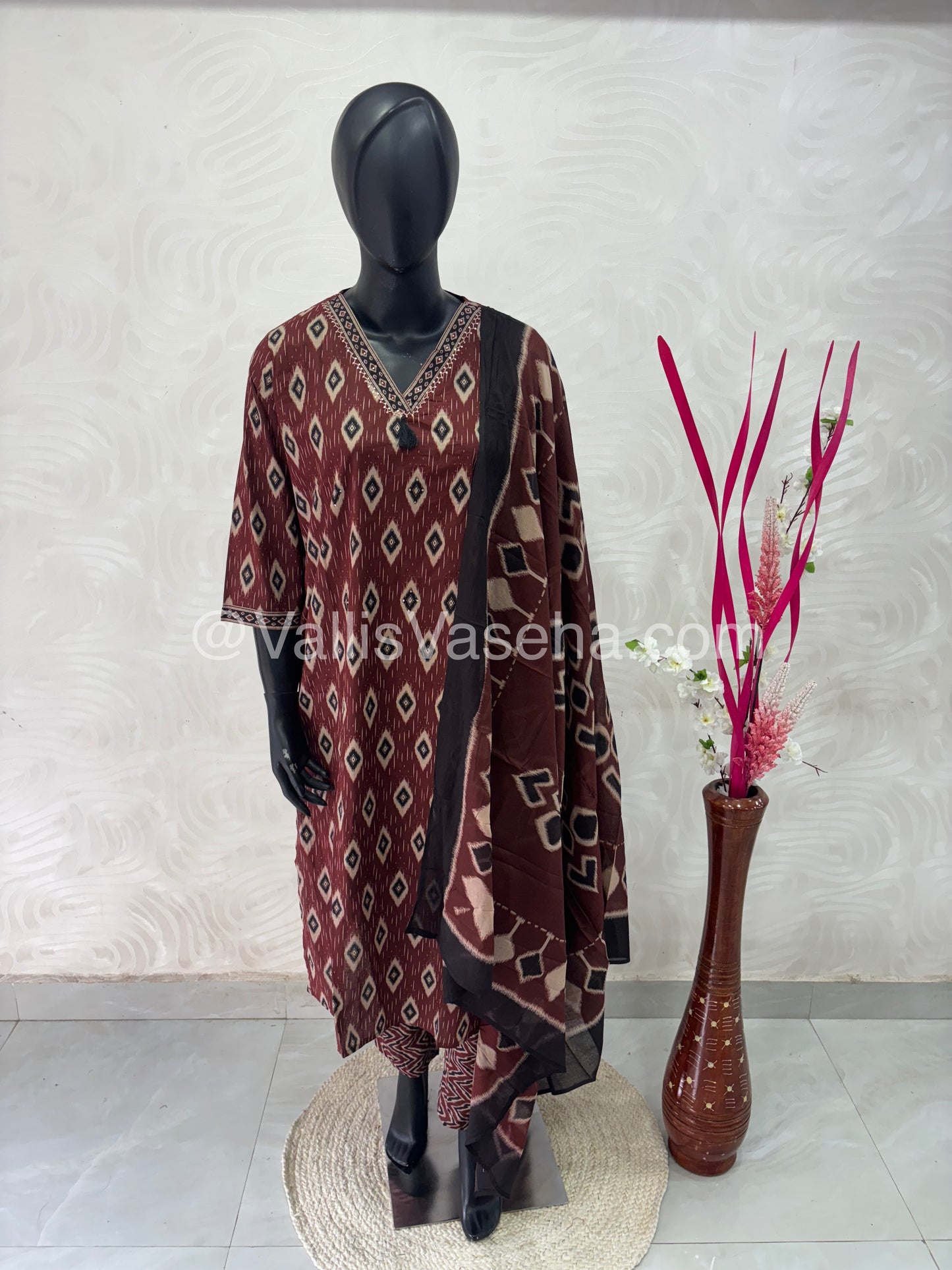 Readymade 3pc Set - Ikkat Print - VVRMS002