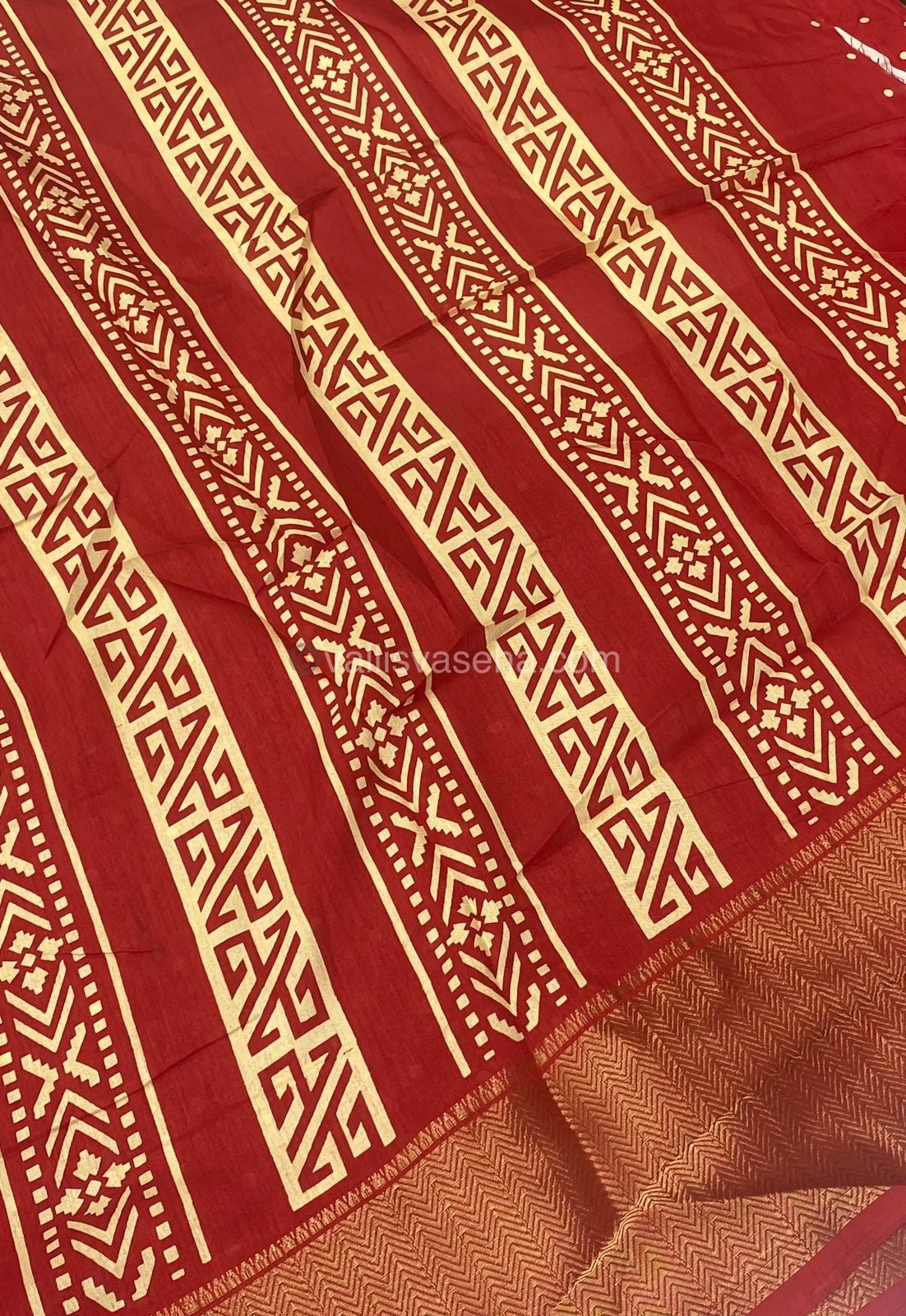 Semi Dola Silk - Polka Dots - Red  Shade - VVSDS003