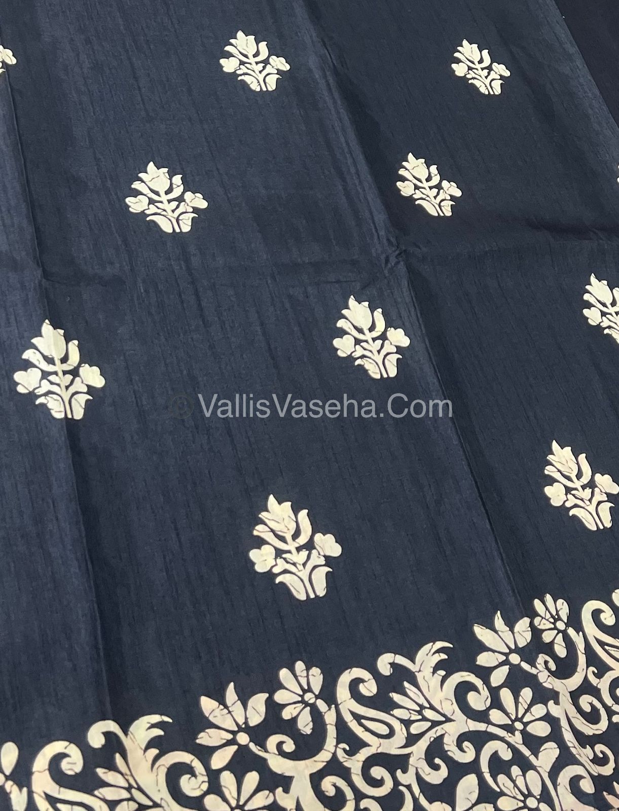 Makhan Silk - Happy Sale - 30% less - VVHS010