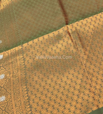 Semi Soft Silk - Border Butta - Double Tone Manthulir Green Shade -VVSSS010