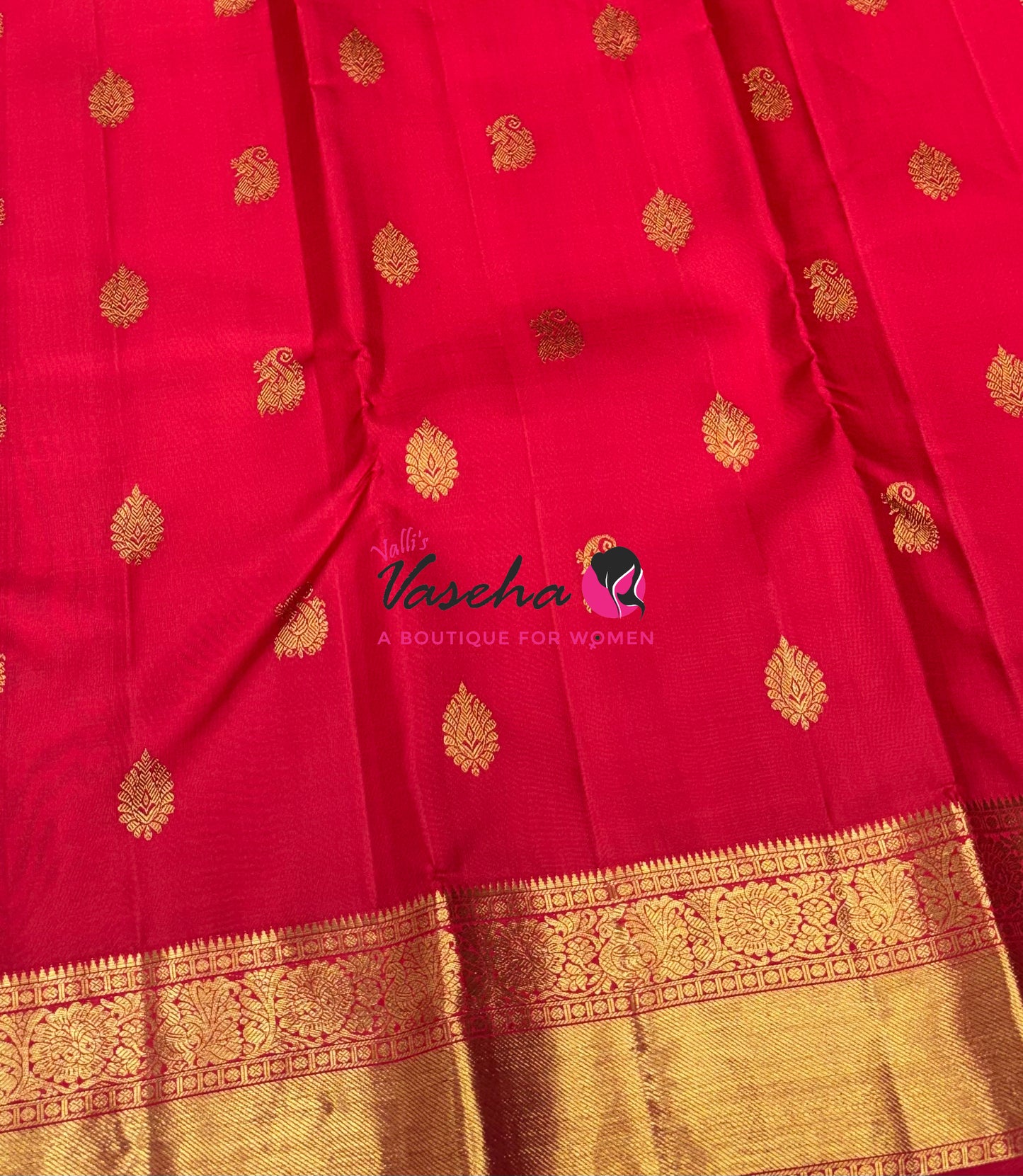 Pure Kanchipuram Silk Saree - Red Shade  - VVPS067