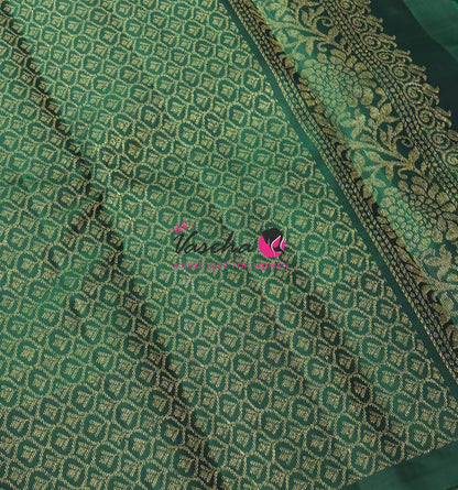 Half Mix - Pure Soft Silk Saree - VVPSS083
