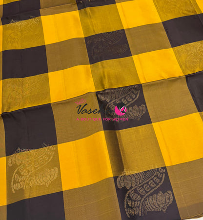 Half Mix - Pure Soft Silk Saree - Pazhum Pazhamum Checks - VVPSS157