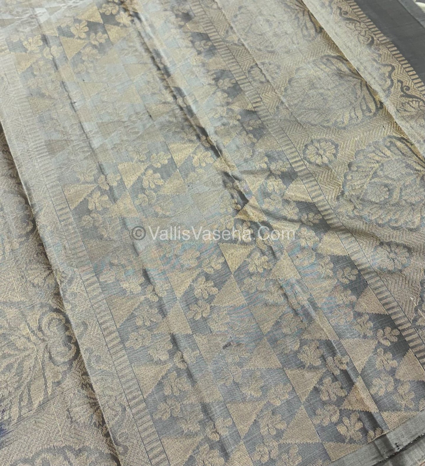 Half Mix - Pure Soft Silk Saree - VVPSS054