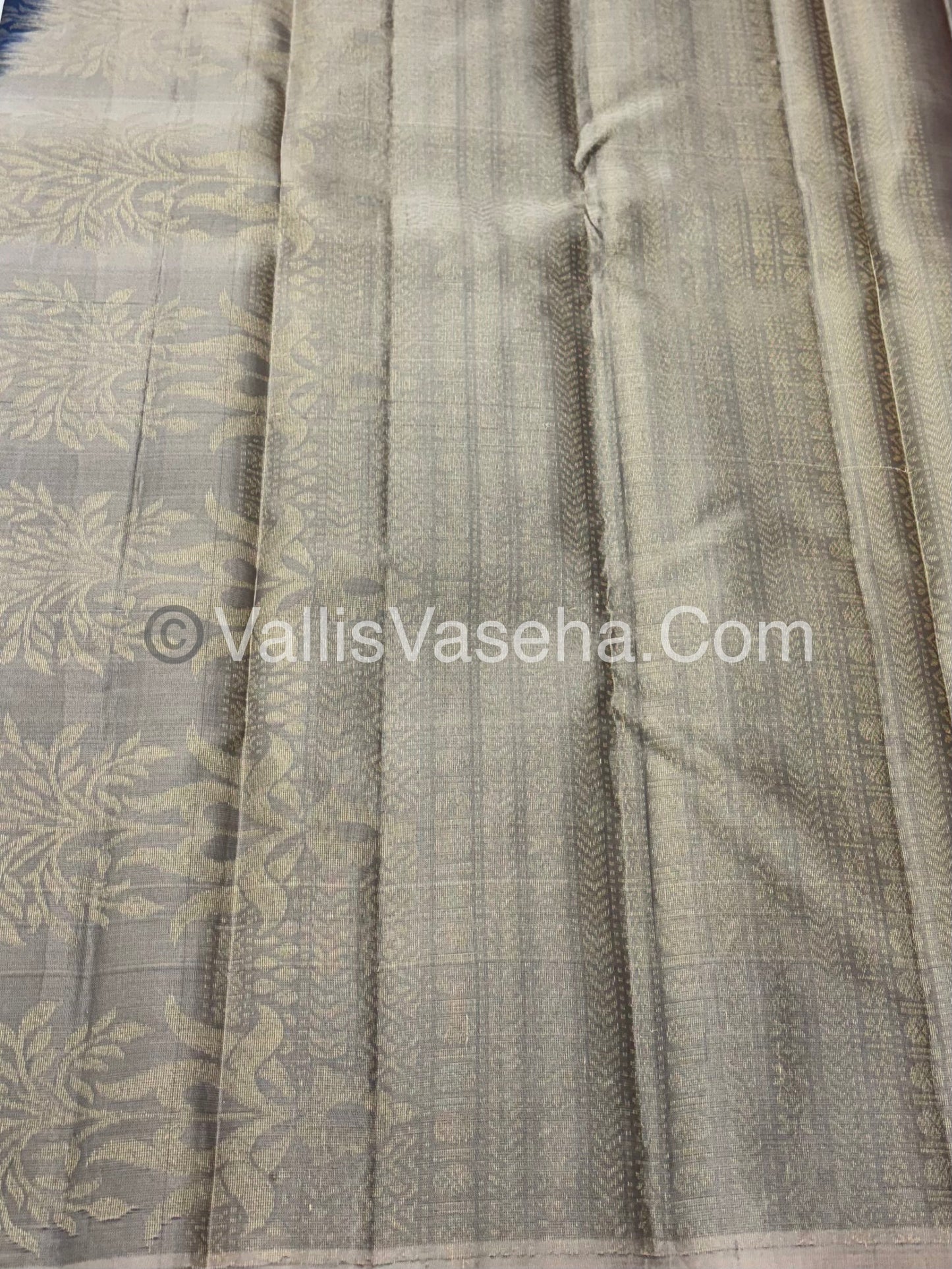 Half Mix - Pure Soft Silk Saree - VVPSS075
