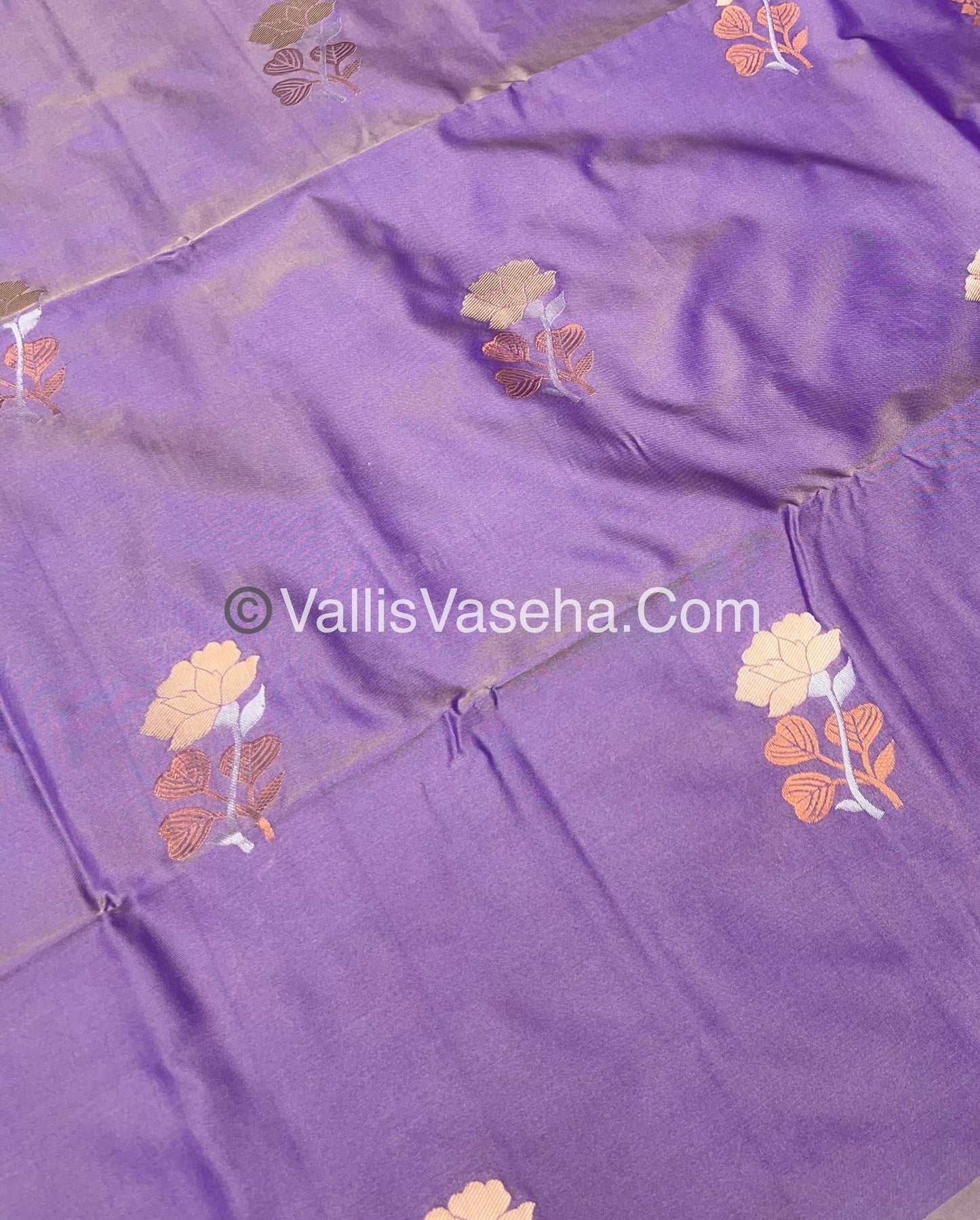Semi Soft Silk - Border less -Creamish Lavender Shade -VVSSS007