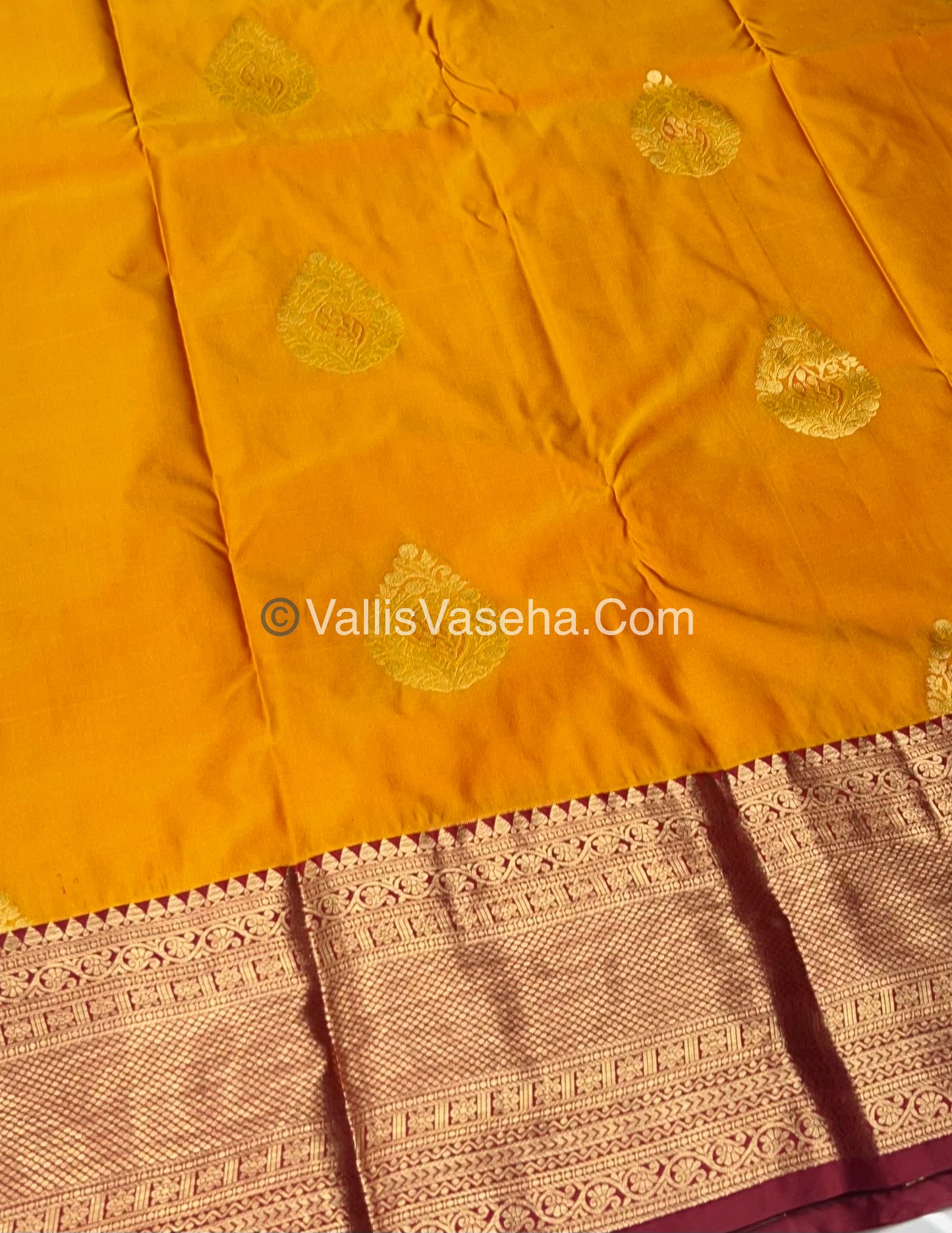 Half Mix - Pure Soft Silk Saree - VVPSS031