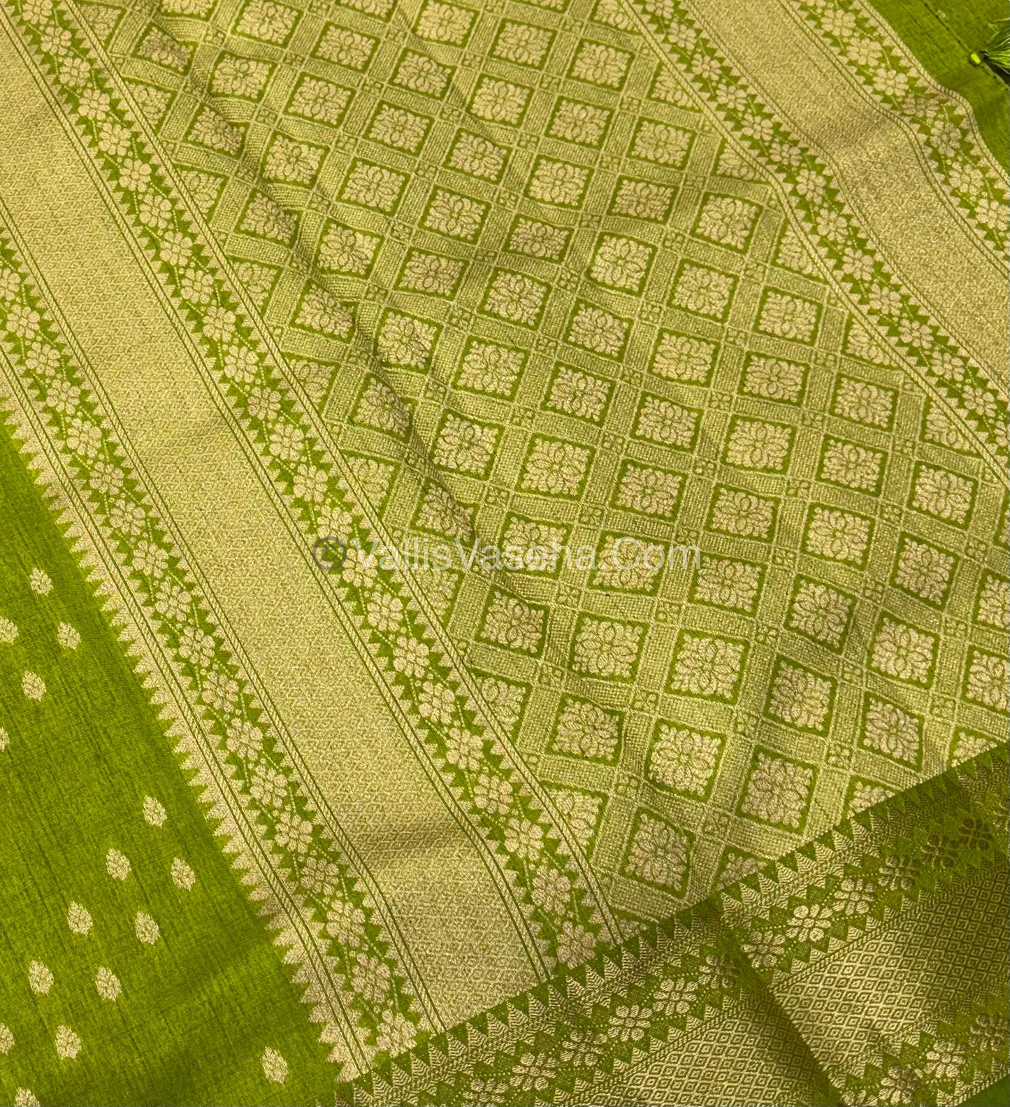 Semi Tussar Silk - Grand Pallu  - ￼Green Shade - VVSTS017