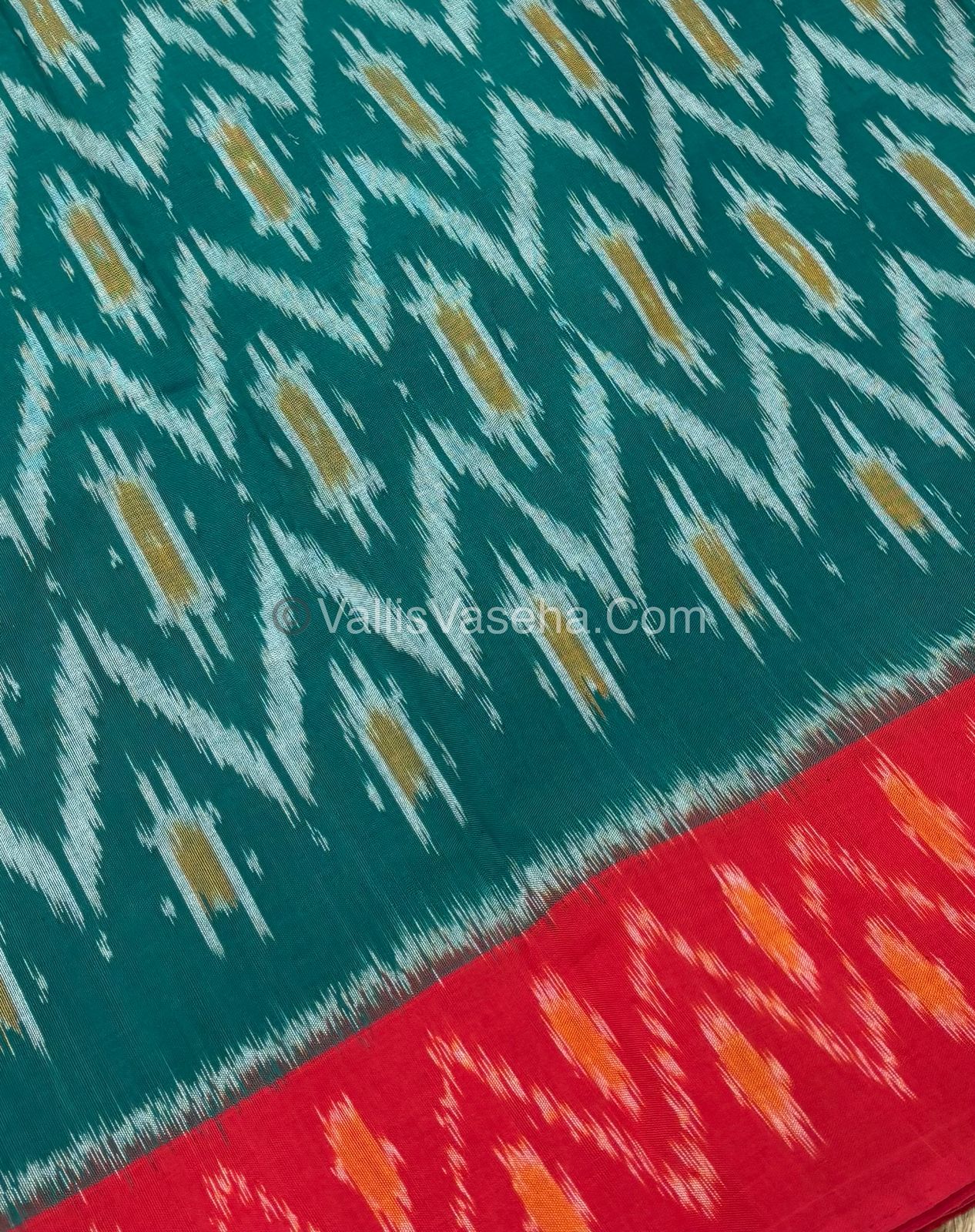 Double Ikkat Pure Cotton Saree - Green With Red  - VVIKS002