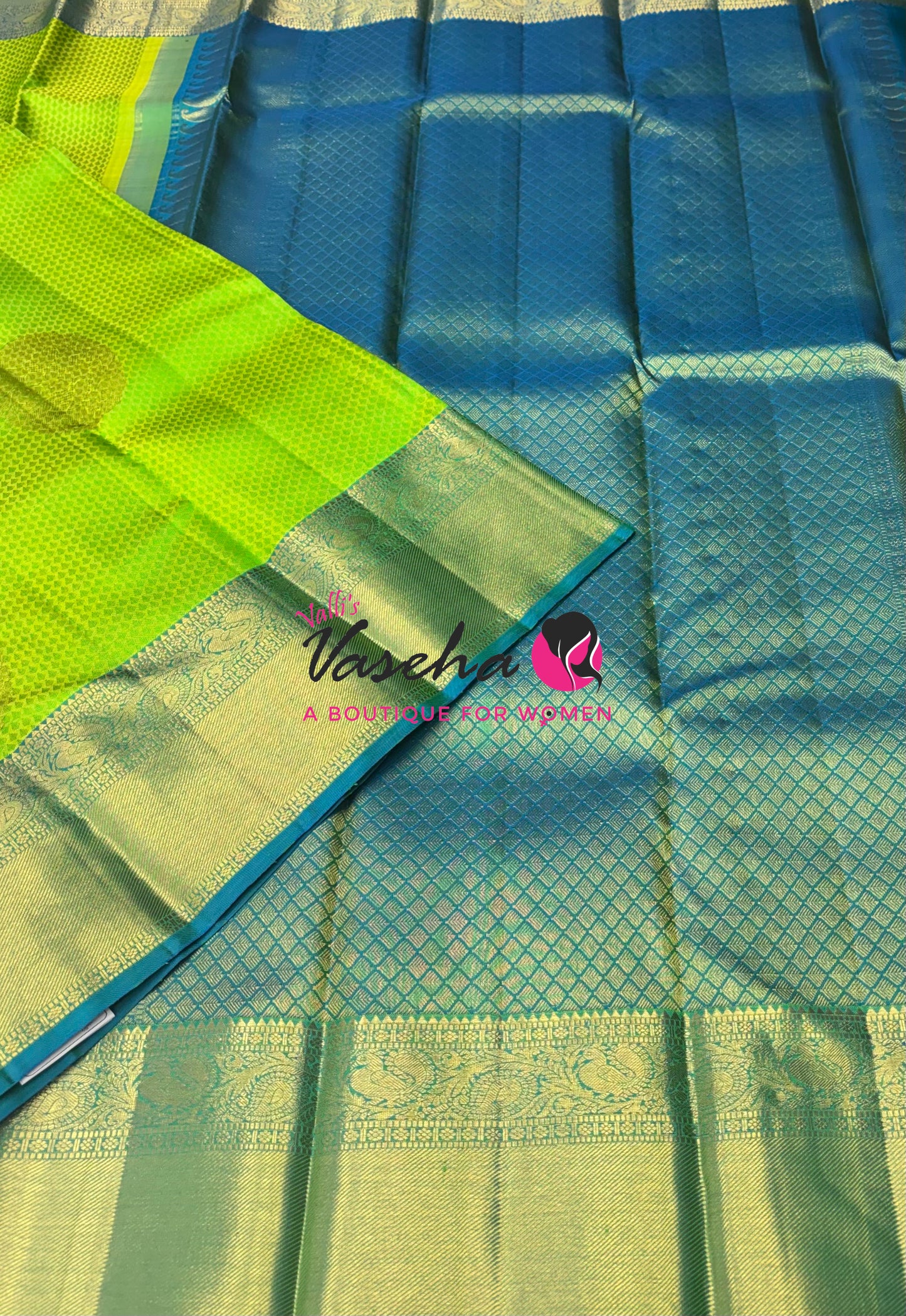 Pure Kanchipuram Bridal Silk Saree - Embossed Design - Green With Turquoise Bluish Green Combo - VVPS023