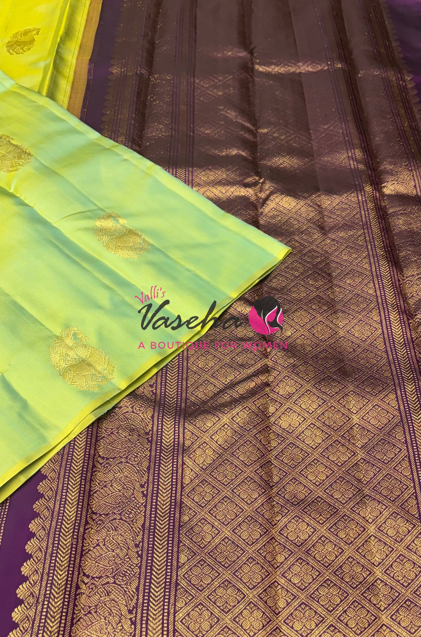 Pure Kanchipuram Silk Saree - Border Less - Green with Purple Combo - VVPS043