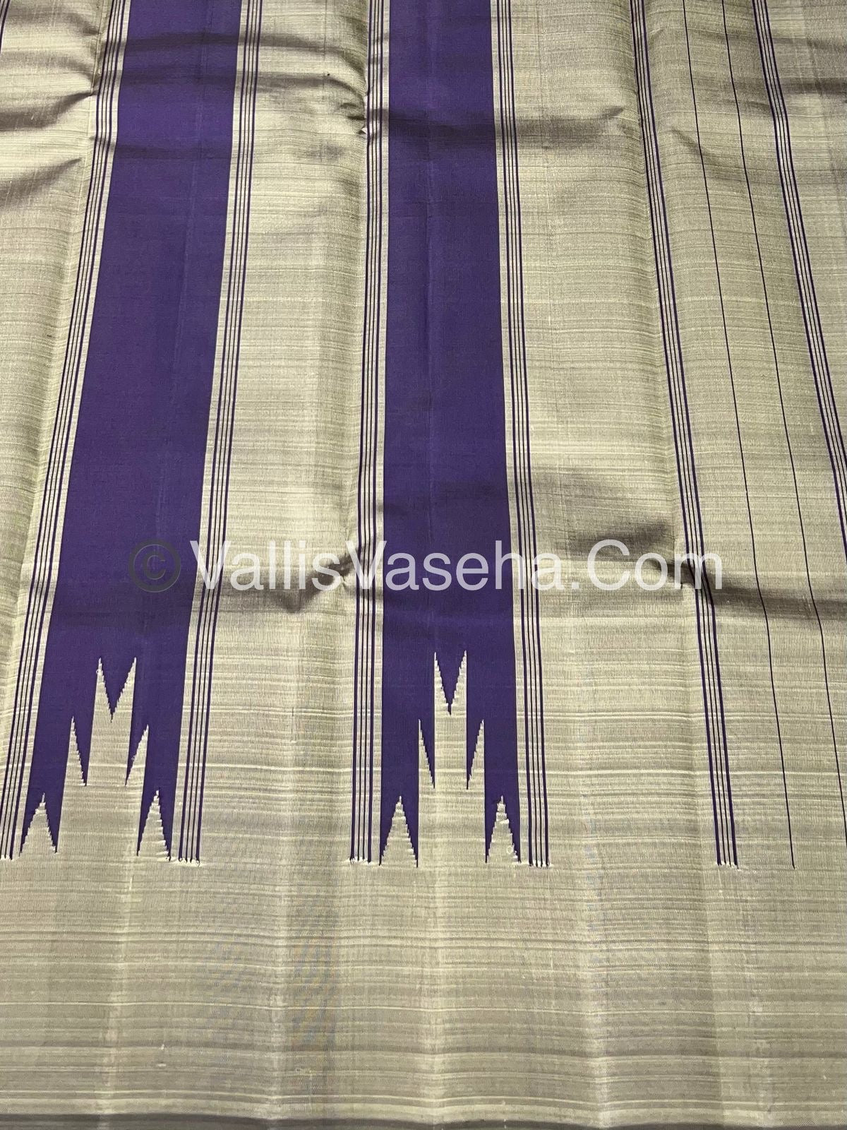 Pure Kanchipuram Silk Saree - Thalampoo - VVPS003