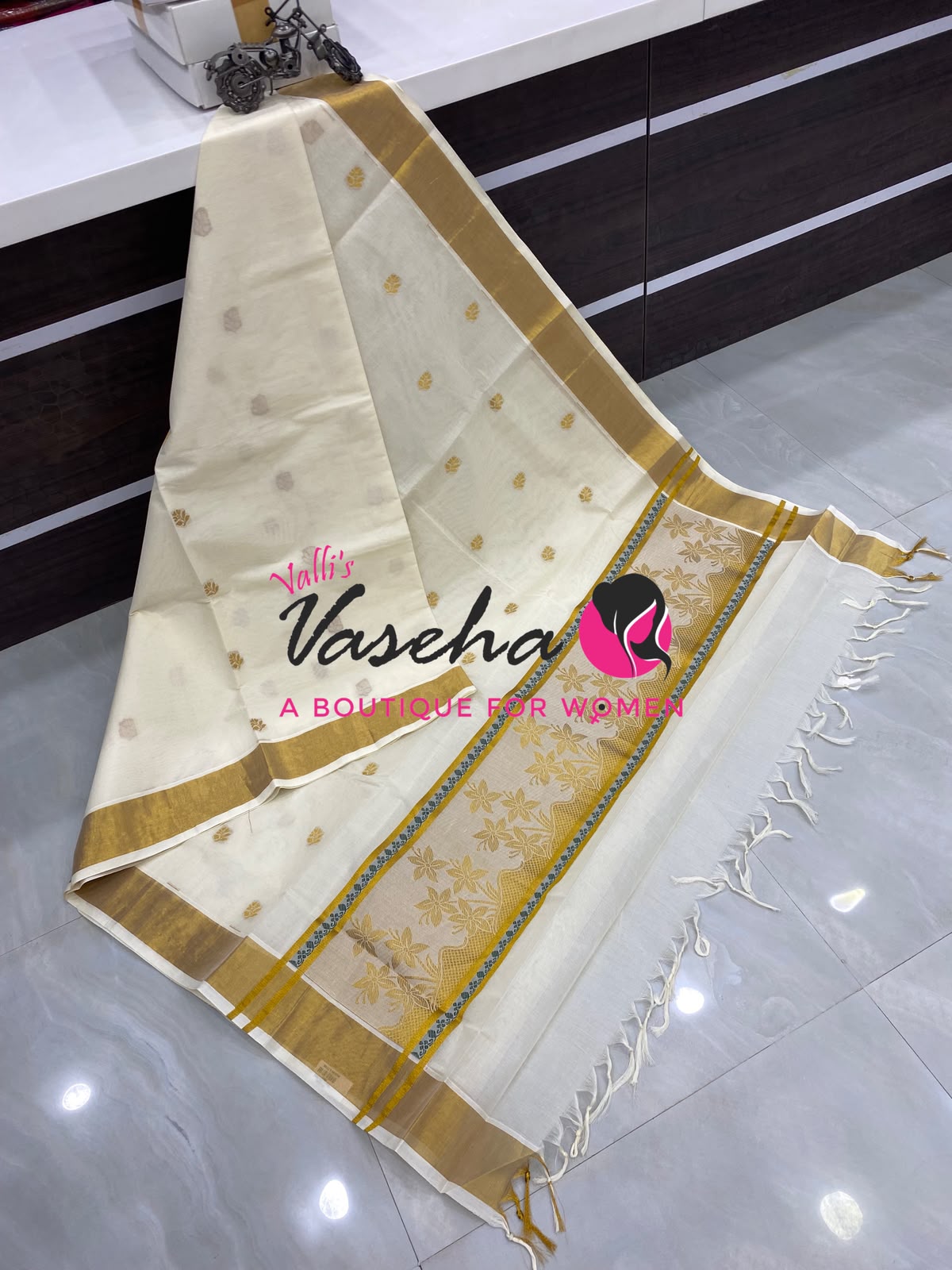 Kerala Cotton Saree - VVKCS031