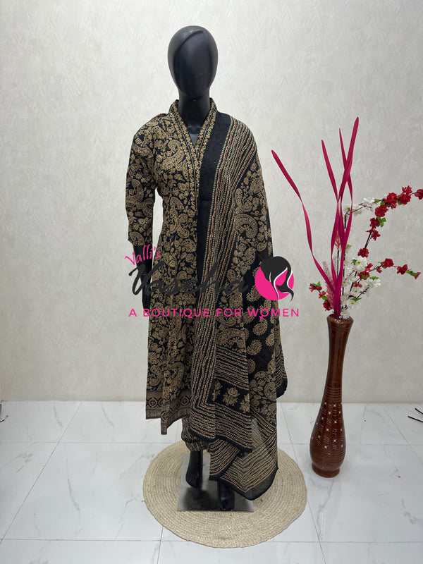 Ready Made | Anarkali - Ajrakh Print |Salwar, Kameez & Duppatta(3pc)|Cotton |Black - VVAS009