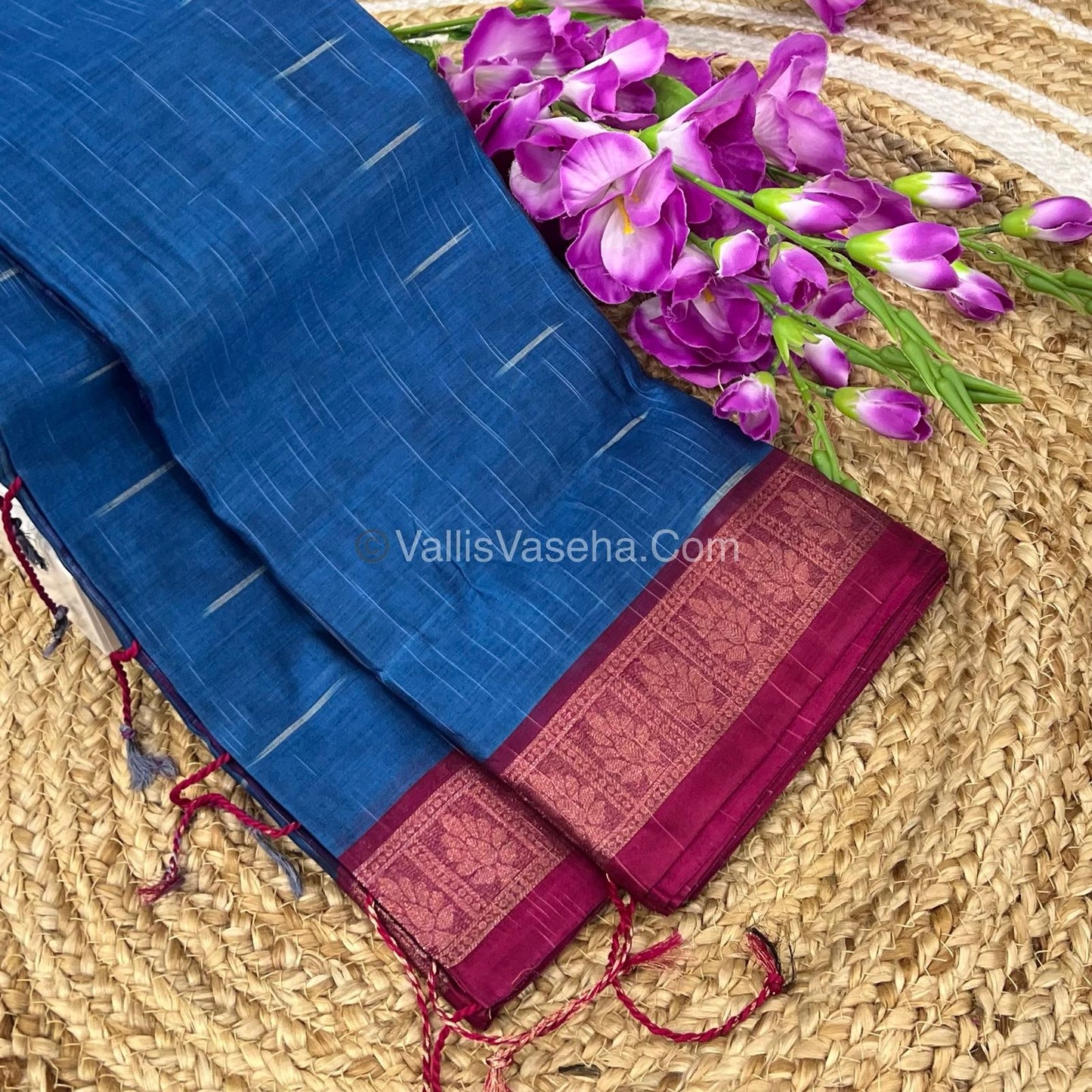 Dhaka Cotton Saree - VVDCS001