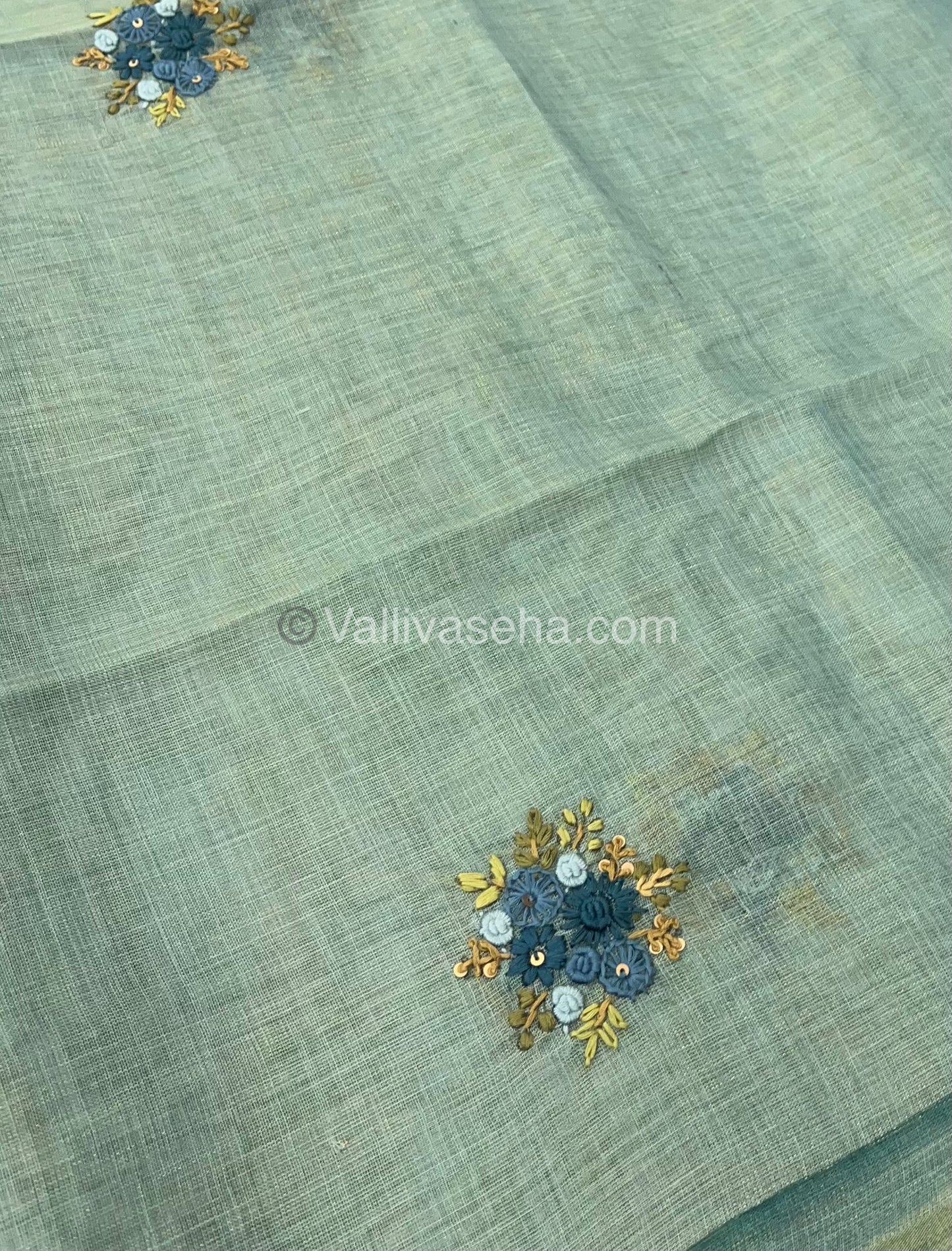 French Knot - Tissue Saree -  VVLFN001
