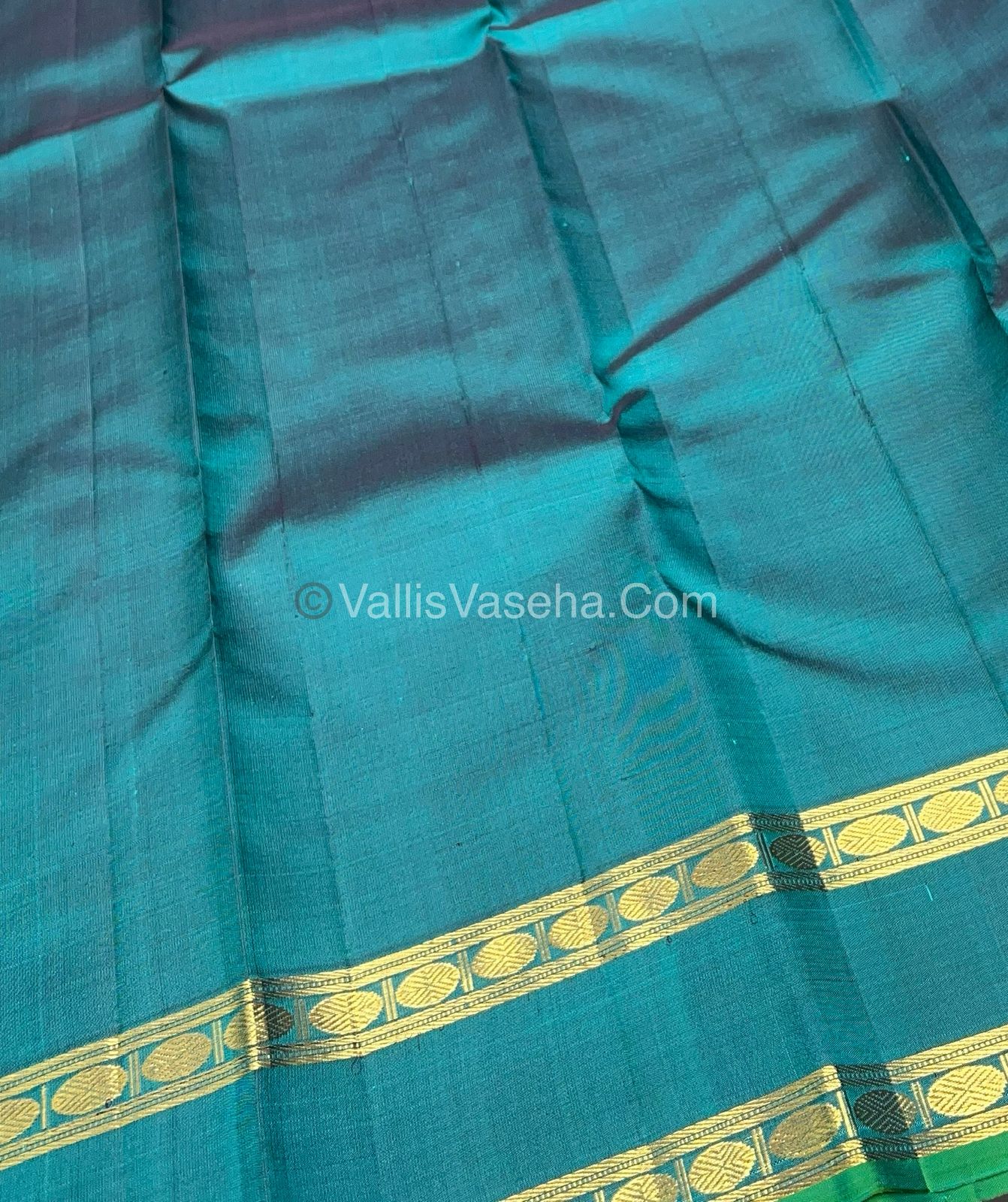 Pure Kanchipuram Silk Saree - Sea Greenish Blue & Light Ramar Bluish Green Combo - VVPS011