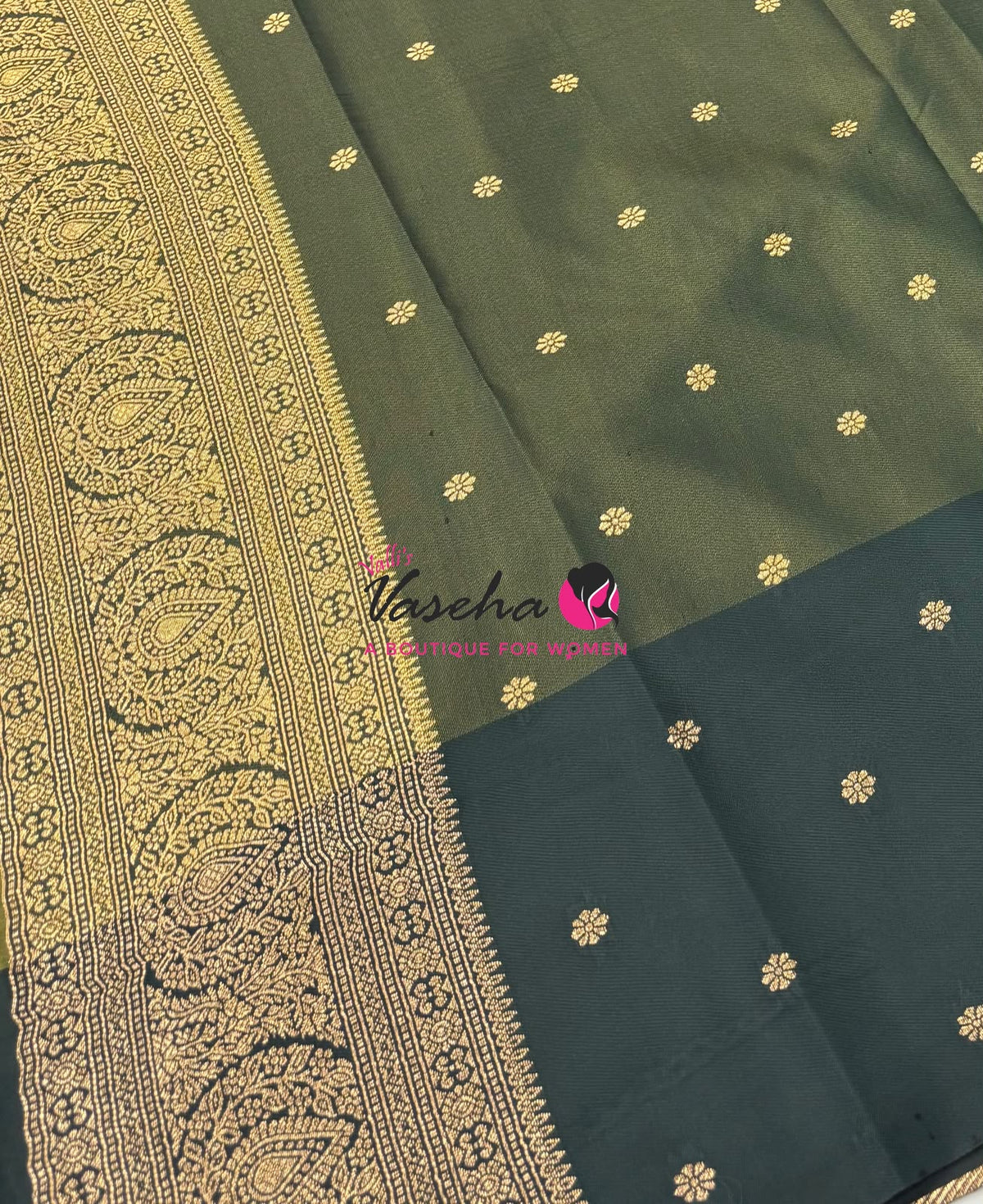 Semi Soft Silk -  Green With Green Combo - VVSSS039