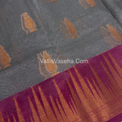 40% less - Offer Saree - Banarasi Saree - VVDS003