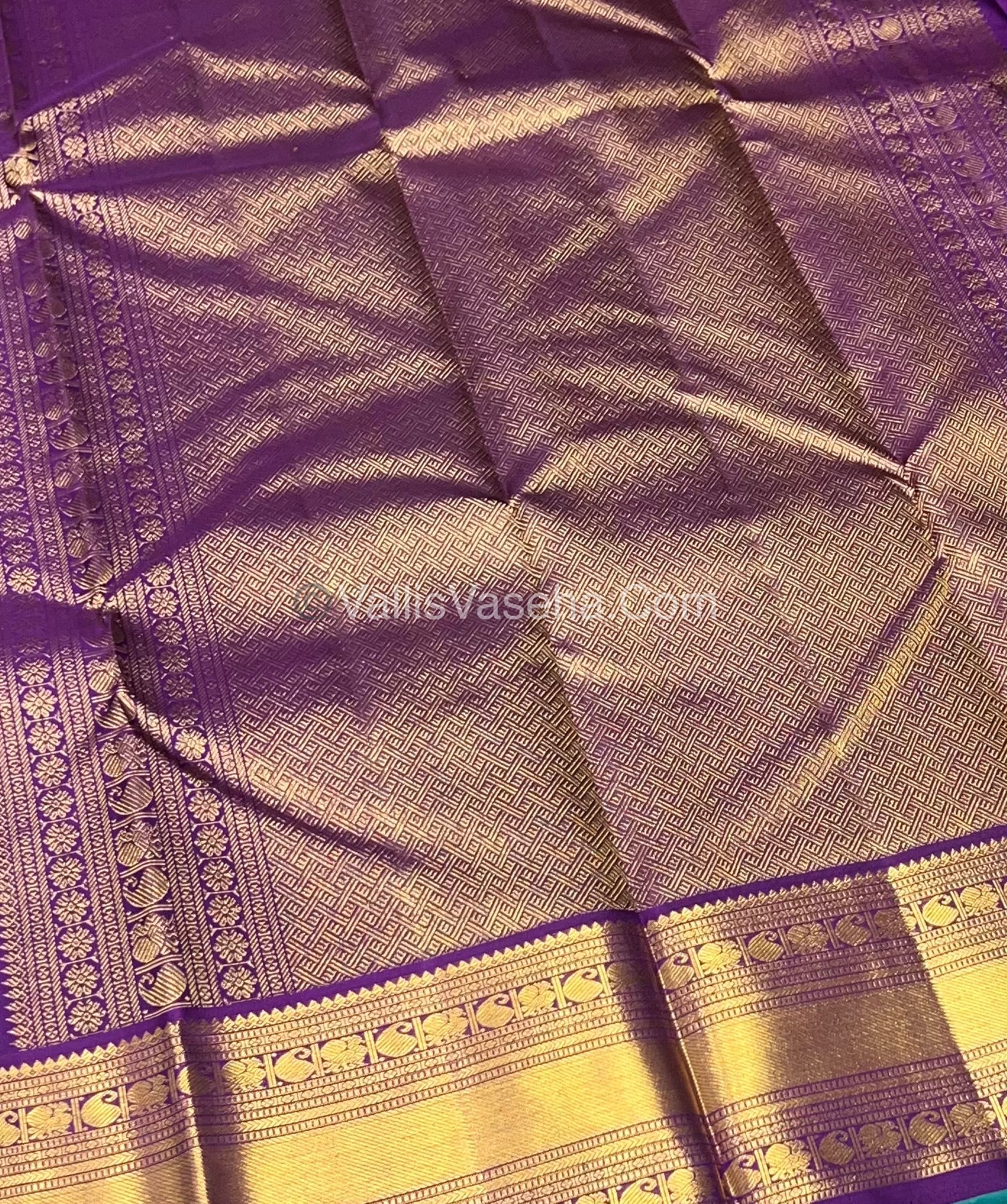 Pure Kanchipuram Silk Saree - Greyish Green & Purple Shade - VVPS014
