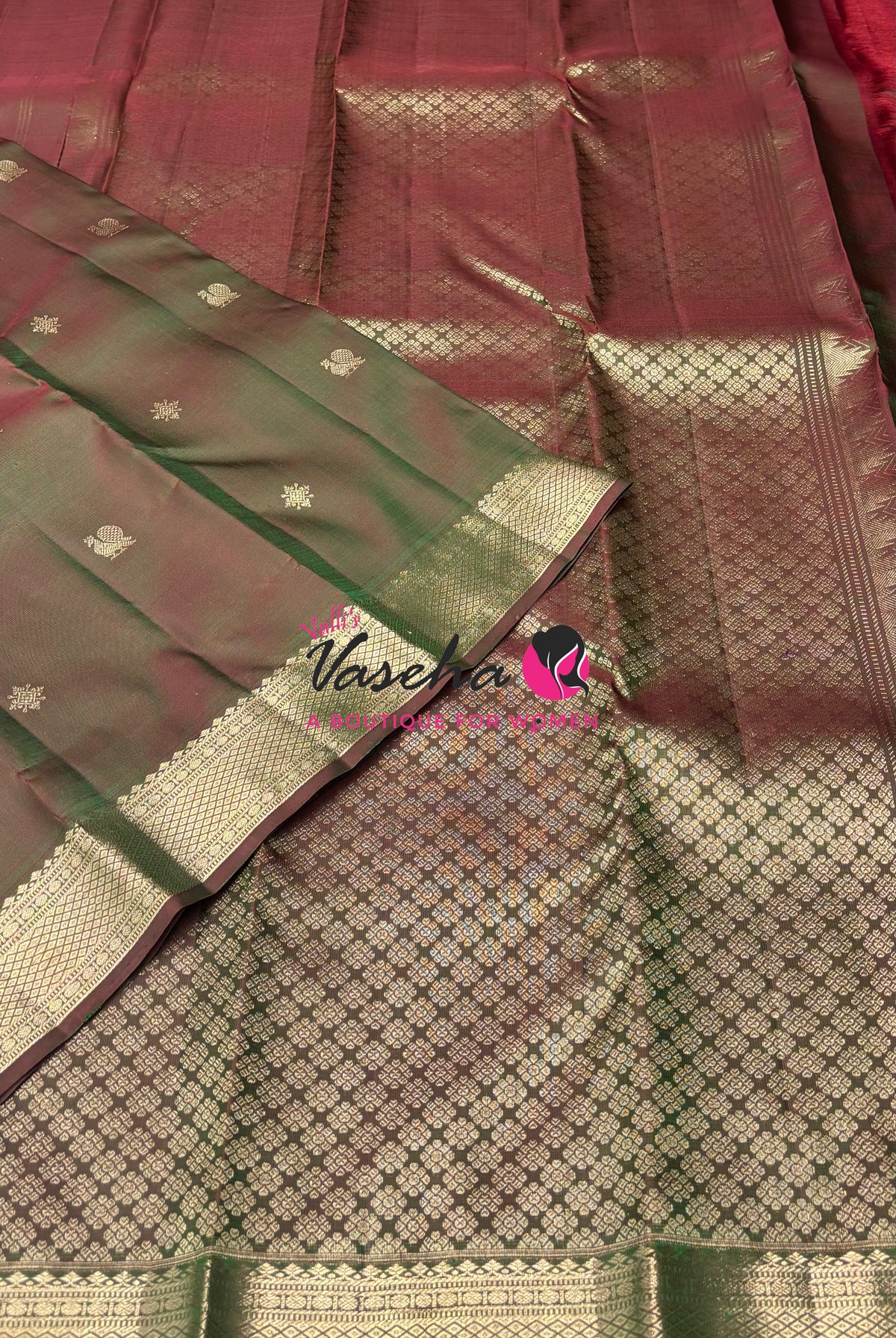 Pure Kanchipuram Silk Saree - Mandhulir Green Shade - VVPS093