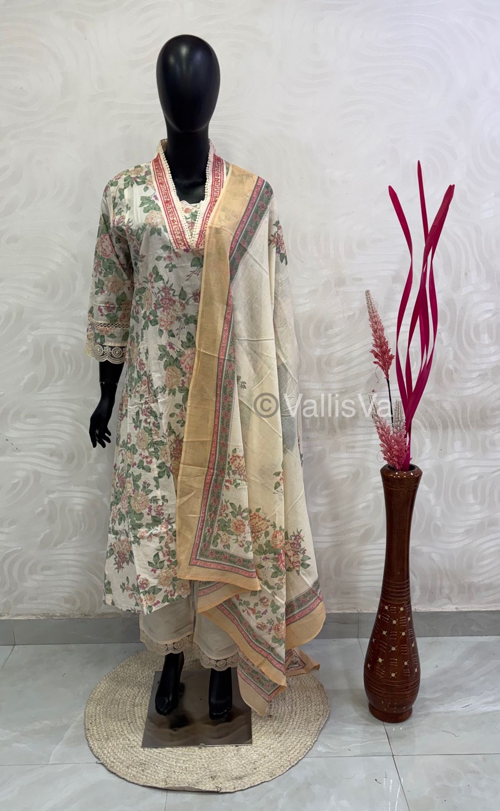 Readymade 3pc Set - Thread Embroidered - VVRMS005