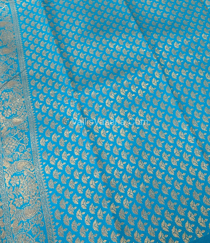 Kanchi Semi Silk - Green with  Blue VVKSS001