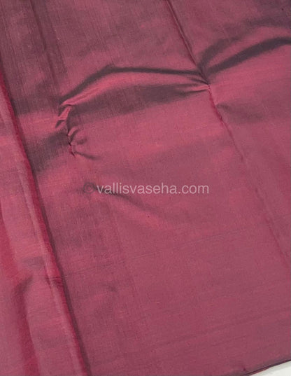 Pure Kanchipuram Silk Saree - Borderless - Kunkumam Merun Color - VVPS005