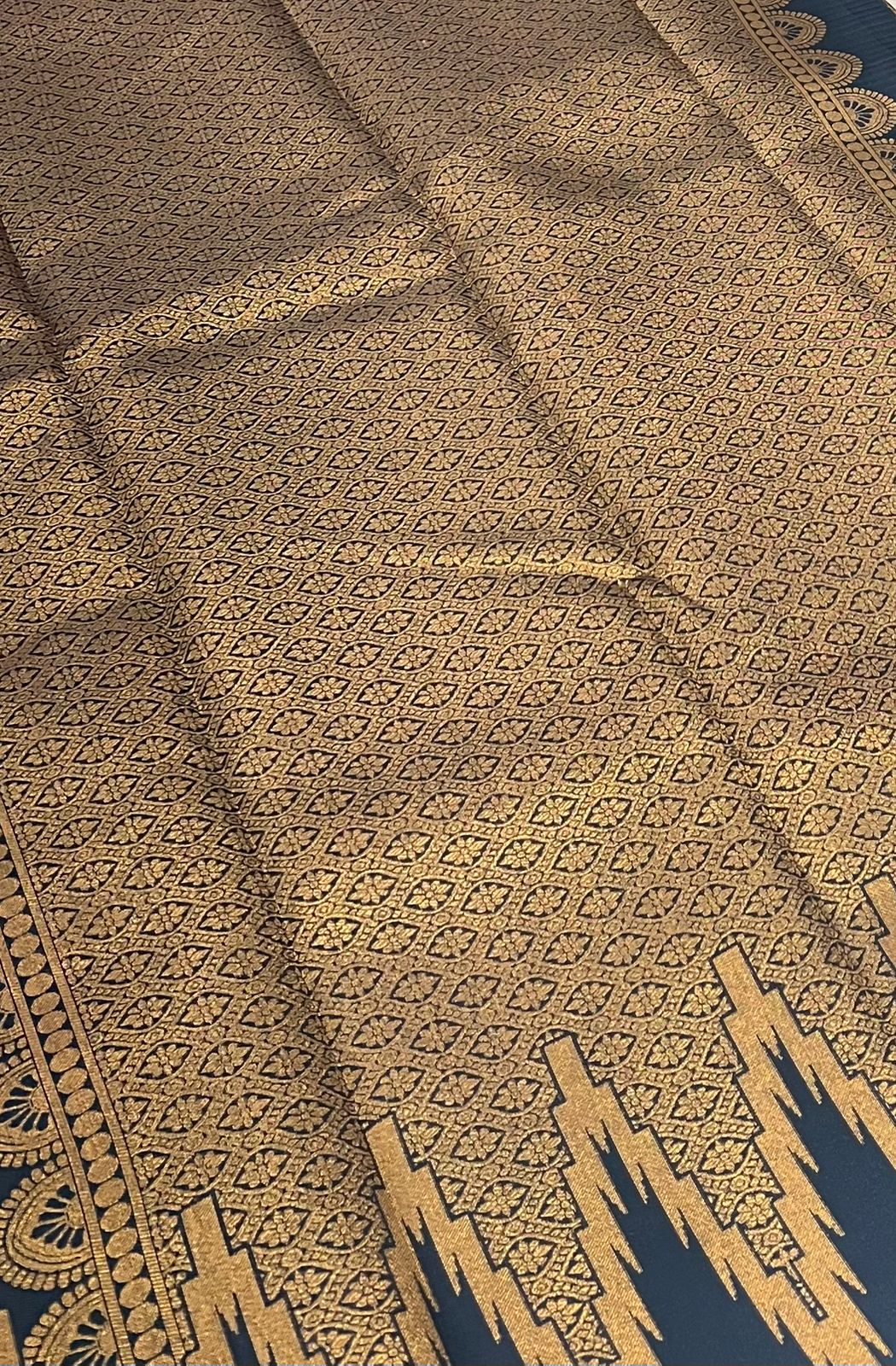 Kanchi Semi Silk  - Cream with Black - VVKSS003