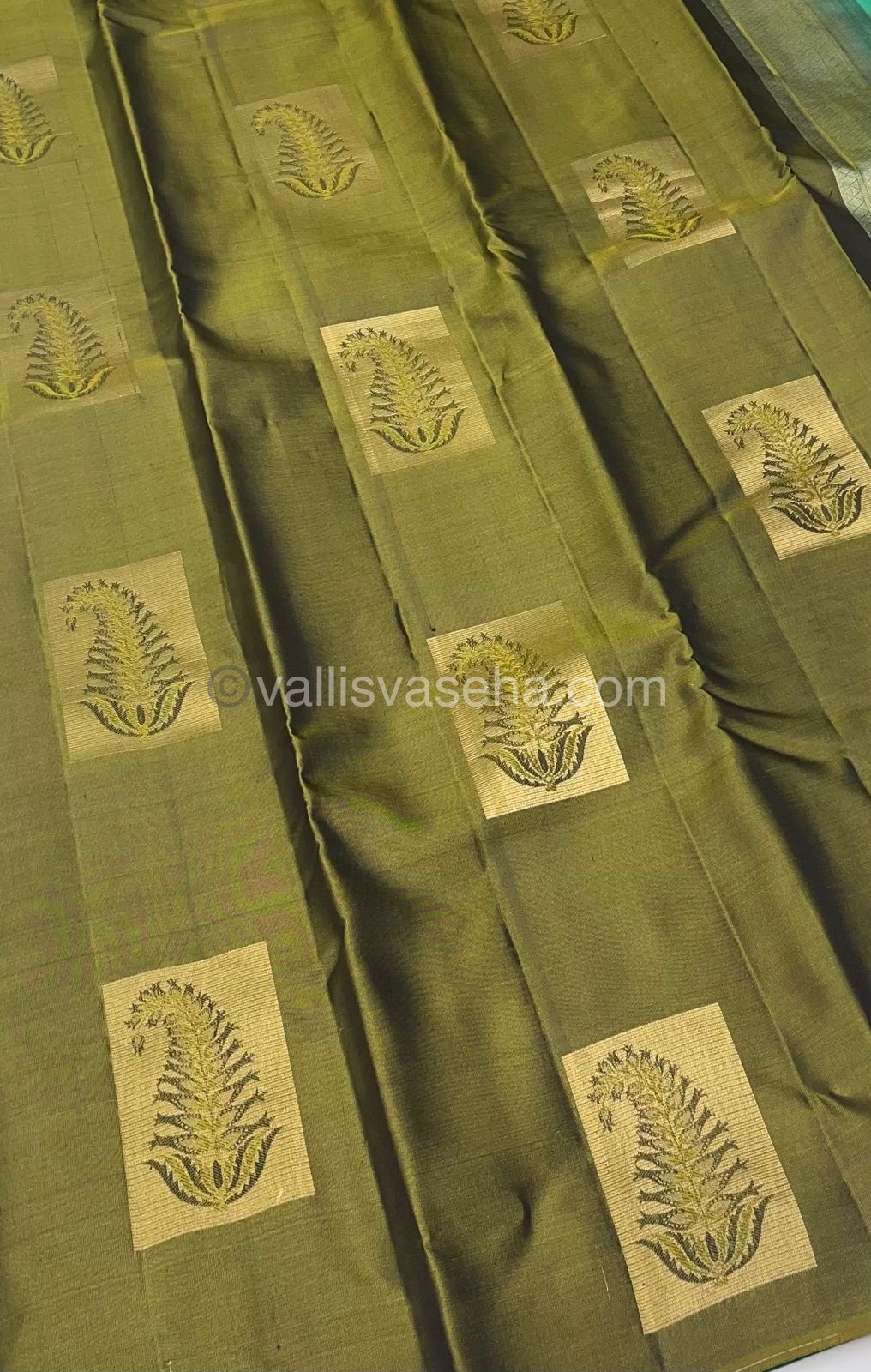 Pure Soft Silk Saree - Light weight - Mehandhi Green with Teal Greenish blue shade - VVPSS025