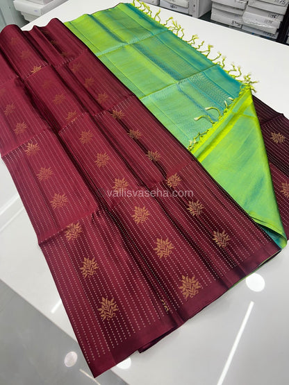 Pure Soft Silk Saree - Vaira Voosi design - Merunish Brown With Teal Green Combo - VVPSS016