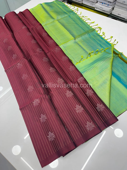 Pure Soft Silk Saree - Vaira Voosi design - Merunish Brown With Teal Green Combo - VVPSS016