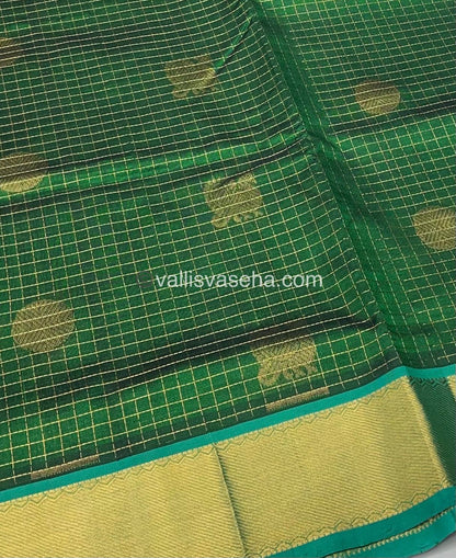 Pure Silk Cotton Saree - Mayil & Chakkaram Design - Green with Blue Combo - VVMC002