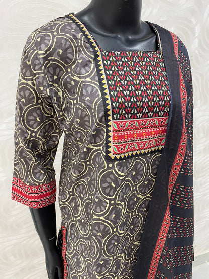 Ready Made - Salwar, Kameez & Duppatta(3pc) -Ajrakh Print - VV108154