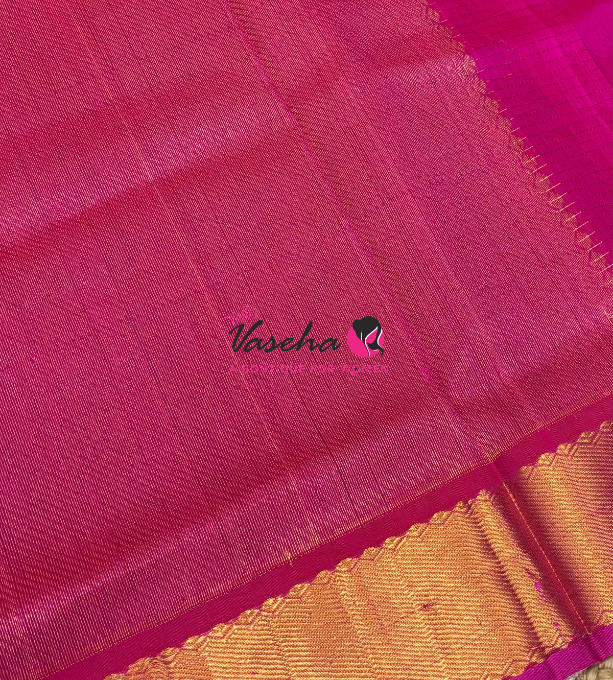 Pure Silk Cotton Saree - Mayil & Chakkaram Design - Dual Tone Green With Pink Shade  -VVMC002