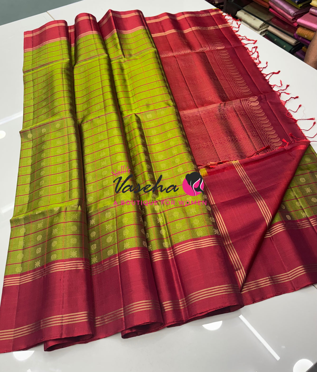 Pure Soft Silk Saree - Green  & Maroon   Shade - VVPSS116